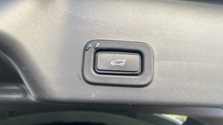 Land Rover Range Rover Evoque 1.5 P300e R-Dynamic HSE 5dr Auto Hatchback